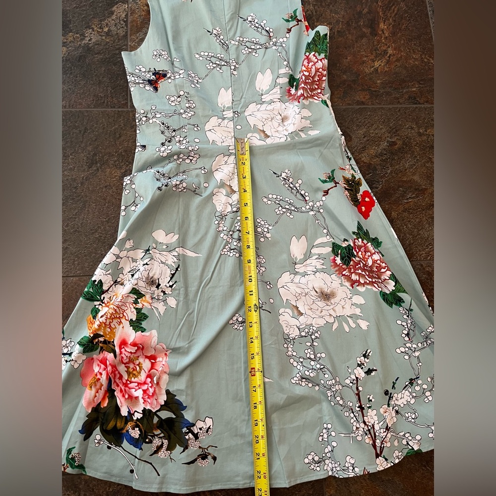 New cottagecore green floral flared sleeveless party/cocktail dress. Size medium - Picture 9 of 12